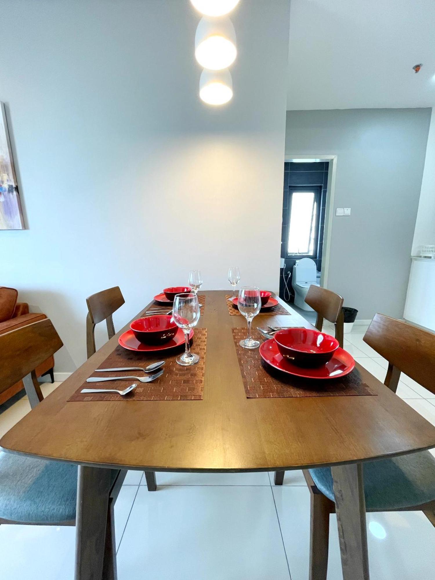 Horizon Suite Homestay, Klia By S&T Homez Сепанг Экстерьер фото
